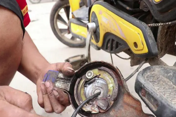 营口市电动车刹车故障